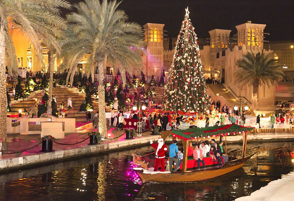 Dubai Christmas atmosphere, Dubai Mall Christmas tree, festive markets Madinat Jumeirah - Christmas Markets in Dubai 2025: A Festive Guide Updated